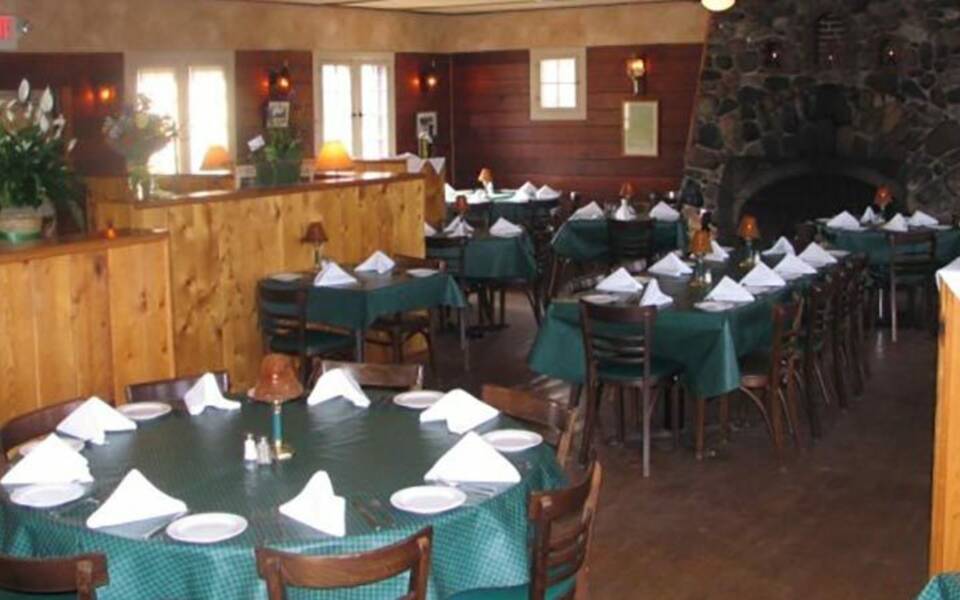 Douglas Lake Bar and Steakhouse